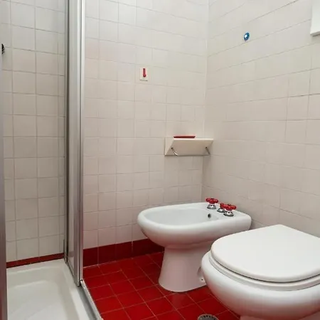 Trilocale In Con Piscina A - M079 *