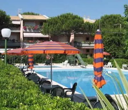 Trilocale In Con Piscina A - M079 *